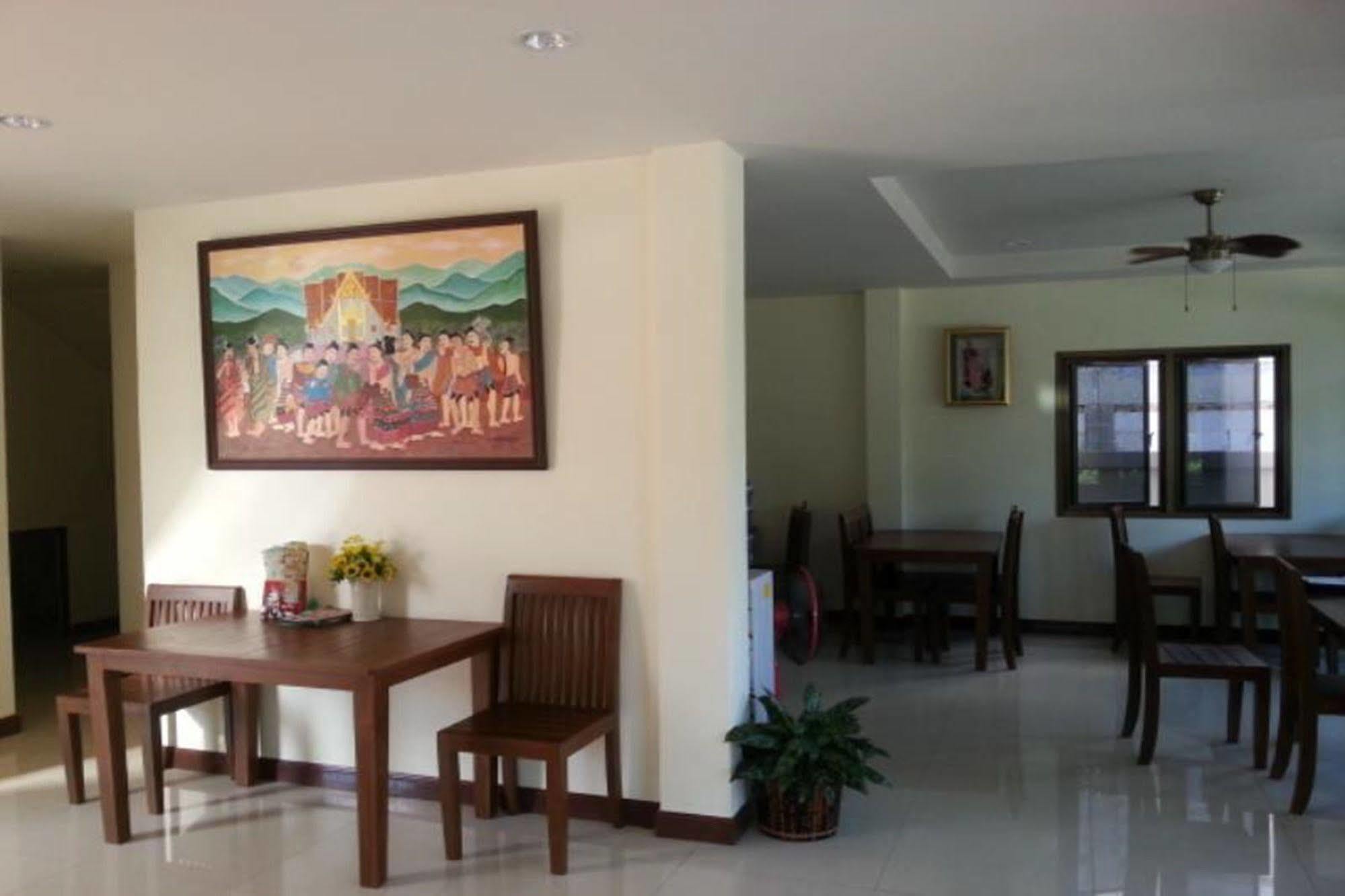 Ponburi Hotel Nan Bagian luar foto
